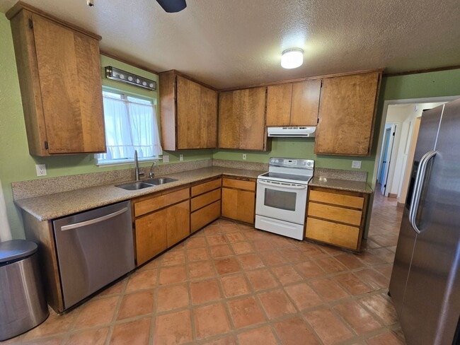 Foto del edificio - Secure and Spacious!