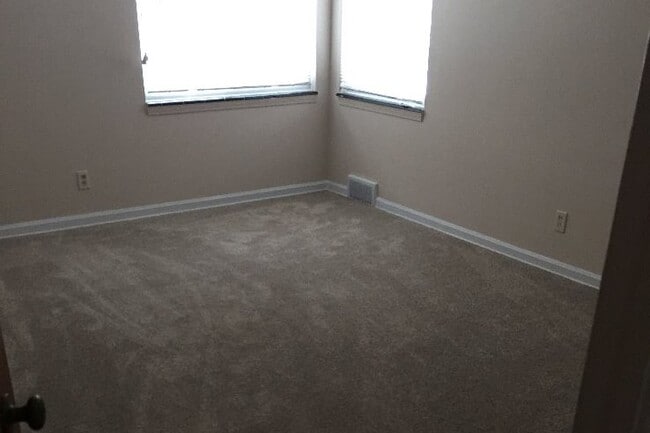 Dormitorio principal - 92 Greencrest Ter