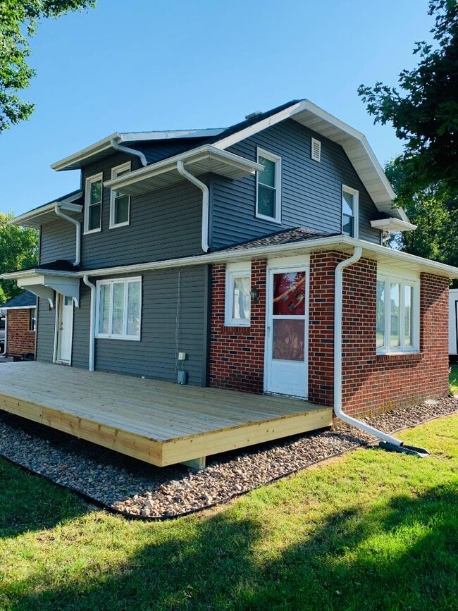 Foto del edificio - 1502 Sugar Grove Ave