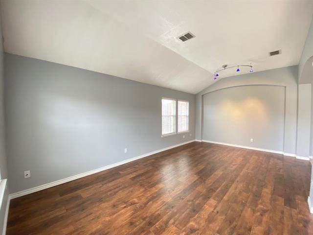 Building Photo - 1328 Falcon Hollow Ln