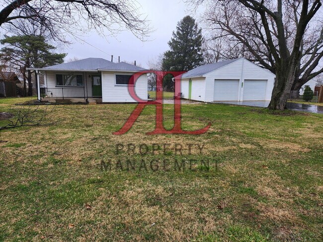 Foto del edificio - 2436 Charlemagne St