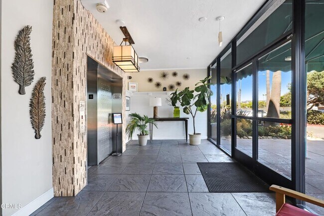 Building Photo - Resort Living year-round! Channel Island Marina Views