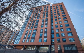 Building Photo - 2000 Clarendon Blvd