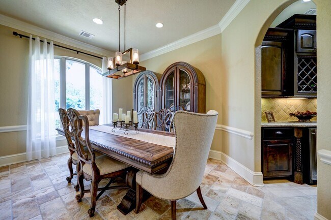 Foto del edificio - 4434 Chateau Creek Way