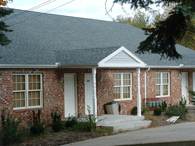 Building Photo - Hopwood Commons