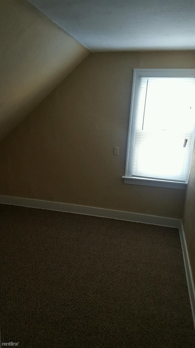 Building Photo - 2 br, 1 bath Apartment - 2020 Stone St # 2