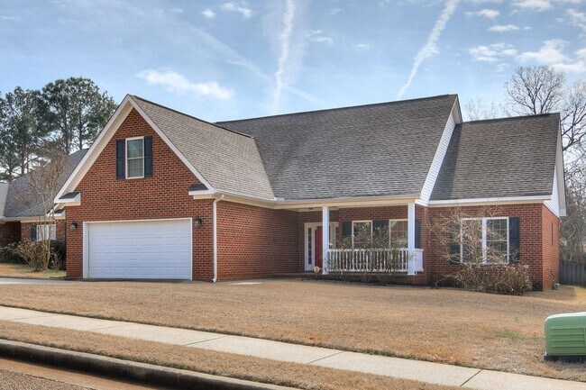 Building Photo - 4 Bedroom 2 Bath in Evans