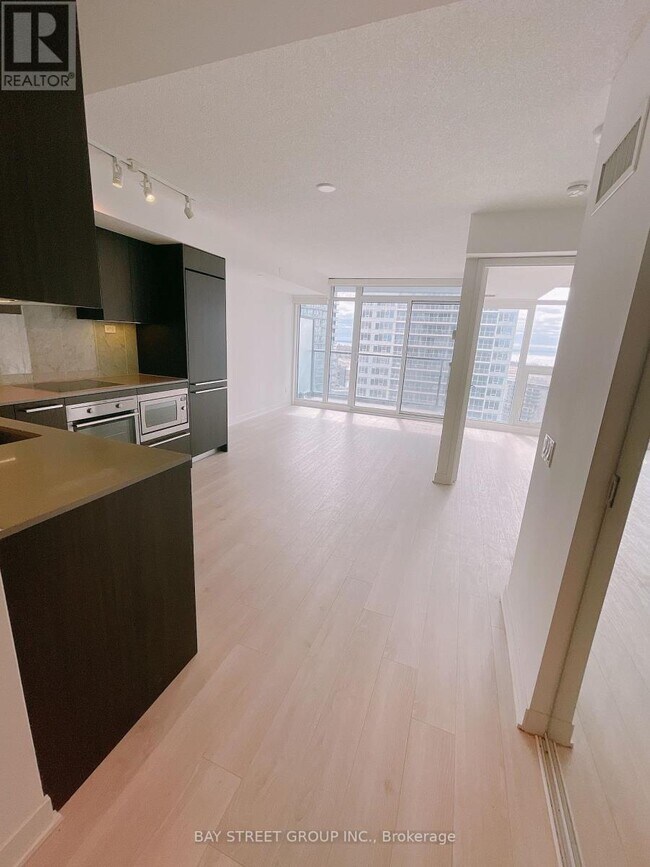 Photo du bâtiment - 70 Queens Wharf Rd