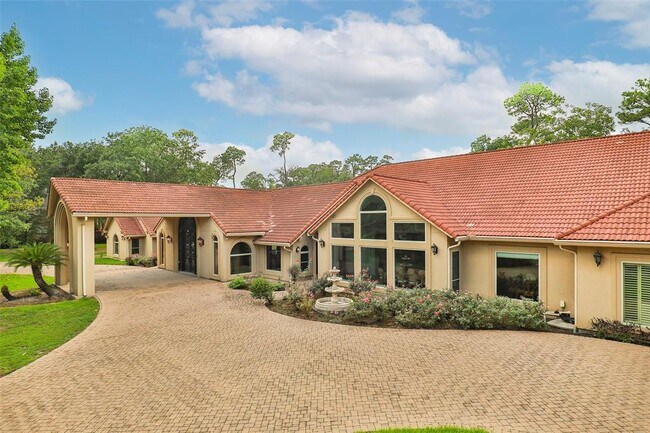 Foto del edificio - 8902 Cypresswood Dr