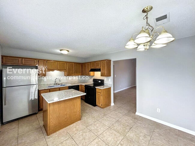 Foto del edificio - 7036 Foxhall Dr