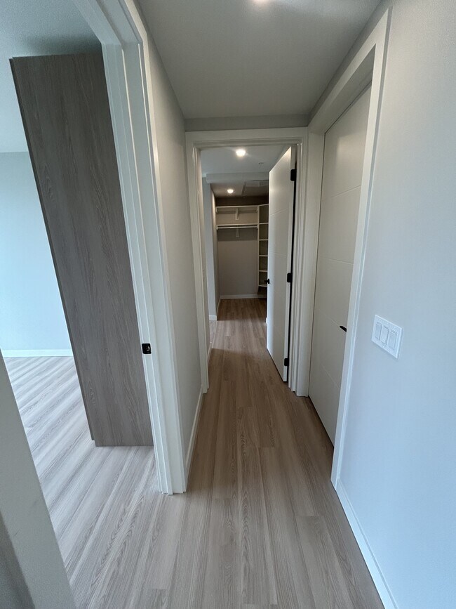 Photo du bâtiment - 5616-5616 South St