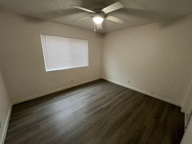Building Photo - 1335 Lemon St