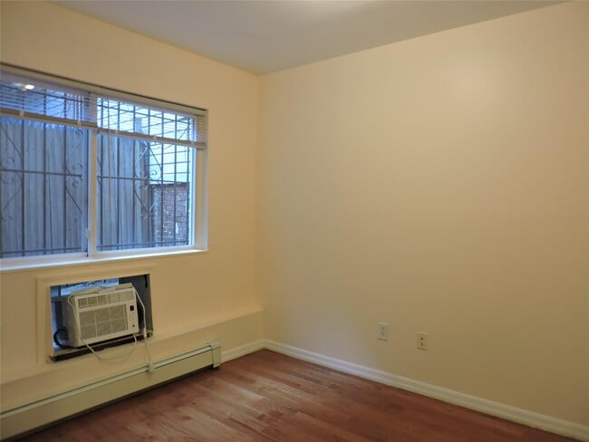 Foto del edificio - 1031 Halsey St