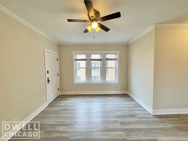 Foto del edificio - 3816 N Greenview Ave