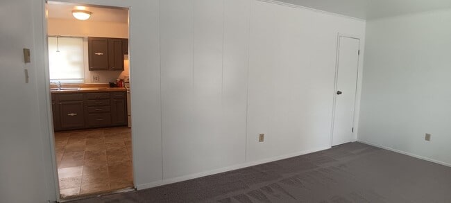 Building Photo - Christiansburg, 3 Bed / 1 Bath, Available ...