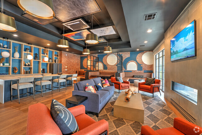 Building Photo - Oasis at Heritage