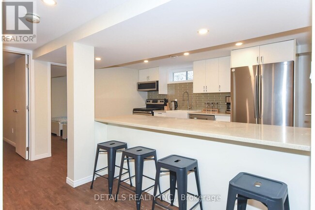 Building Photo - 2176 Lambeth Walk