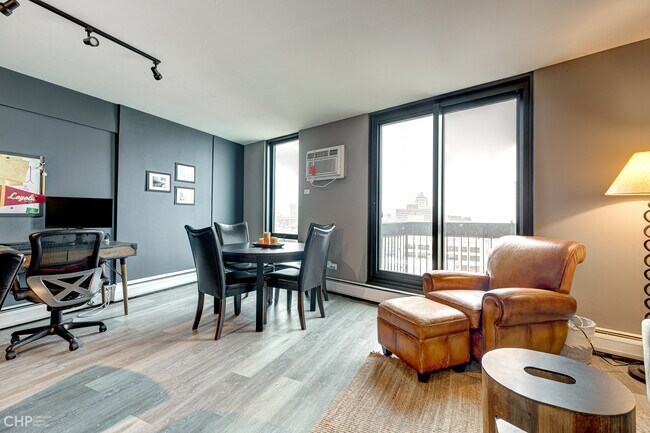 Foto del edificio - 6166 N Sheridan Rd