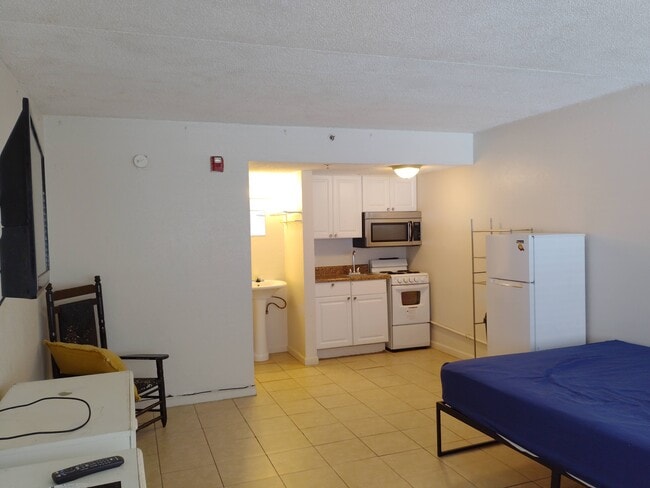 Building Photo - 2506 S Ocean Blvd