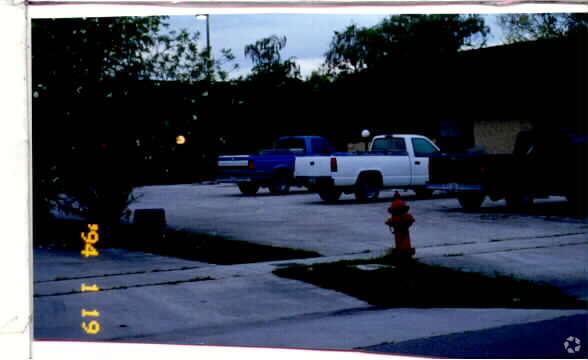 Building Photo - 1237 Hyacinth Pl