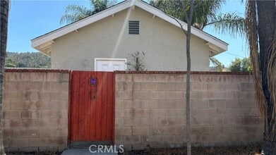 Building Photo - 2303 Holford St