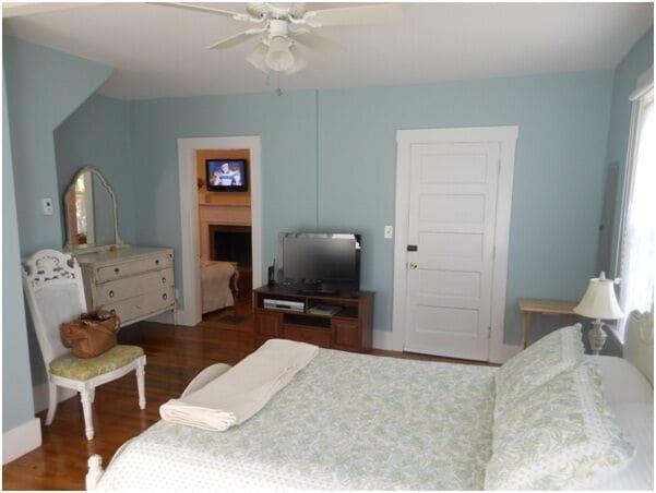 Foto del edificio - 6 bedroom in Cape Neddick ME 03902