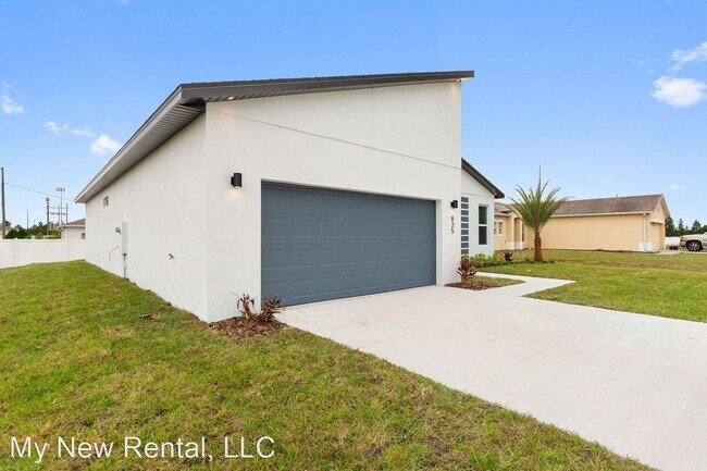 Building Photo - 4 br, 2 bath House - 825 Colville Drive