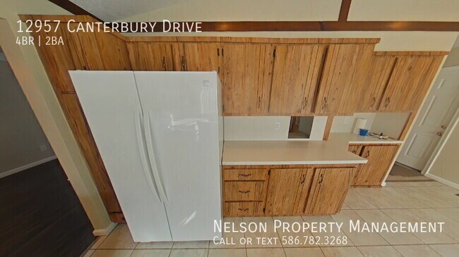 Foto del edificio - 12957 Canterbury Dr