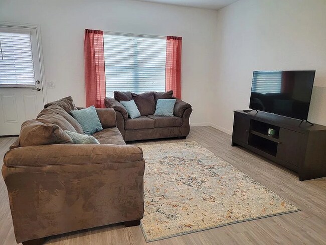 Building Photo - 12014 Pewee Ct