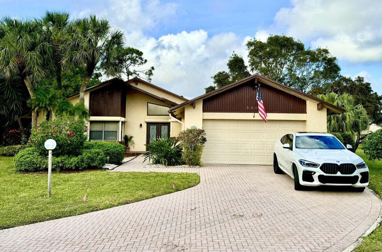 Foto principal - 5569 Glen Abbey Ct