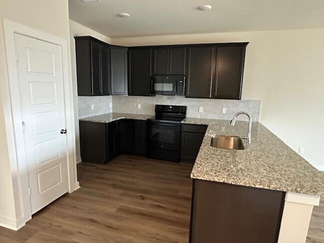 Foto del edificio - 6913 Sulphur Ct