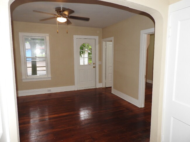 Foto del edificio - 1010 Garfield Ave NW