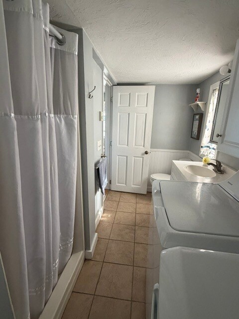 Baño - 5 Old Orchard Ln