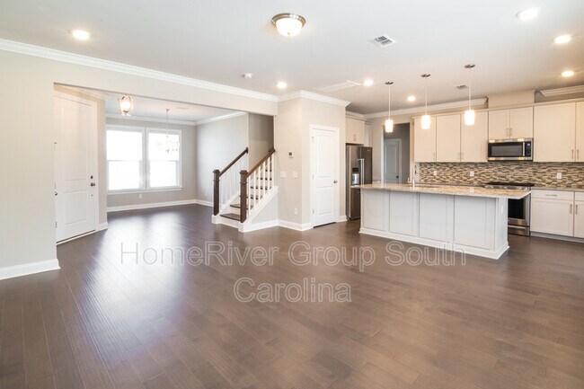 Building Photo - 113 Cotesworth Ct