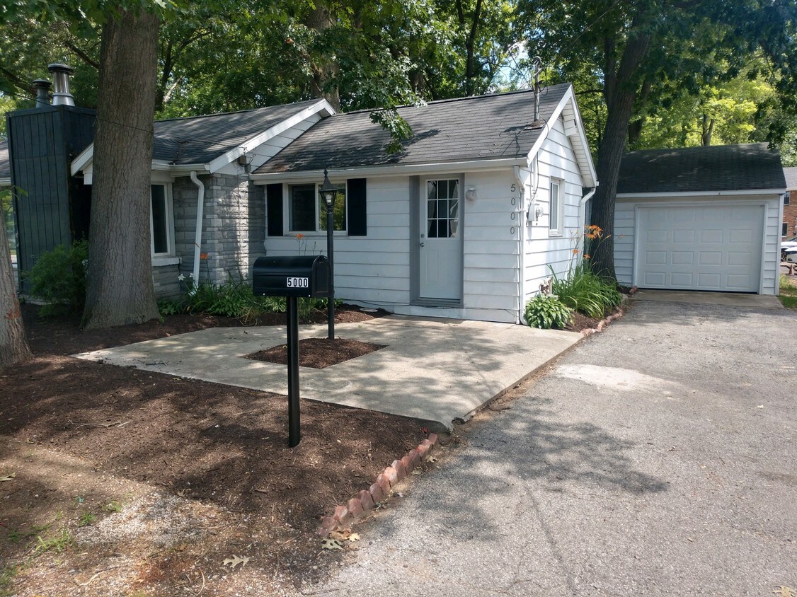 5000 Main St, Sylvania, OH 43560 House Rental in Sylvania, OH