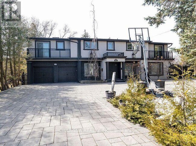 Building Photo - 60 Belvedere Dr