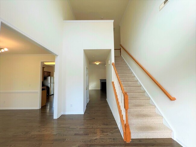Building Photo - 12710 Winget Rd