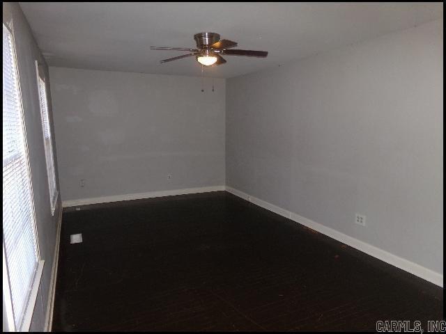 Foto del edificio - 624 W 33rd St