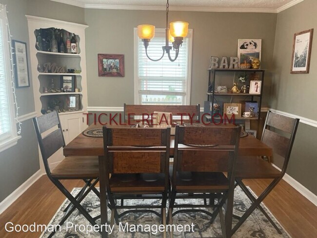 Building Photo - 3 br, 1 bath House - 258 Thorncliffe Drive