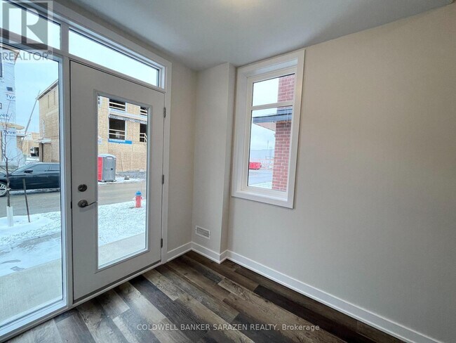 Building Photo - 406 Jewelwing Private