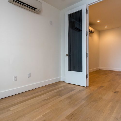 Foto del edificio - 829 Willoughby Ave