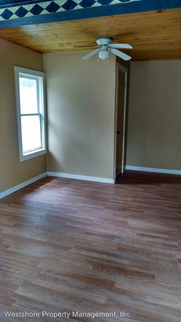 Building Photo - 2 br, 1 bath House - 3237 Waalkes St.