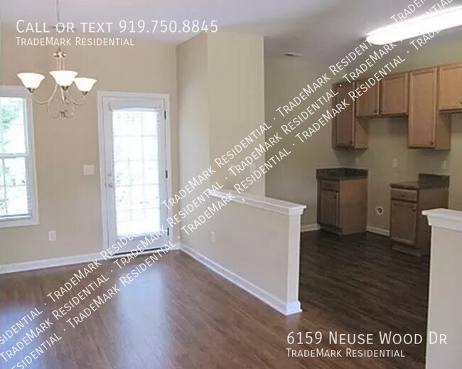 Foto del edificio - 6159 Neuse Wood Dr