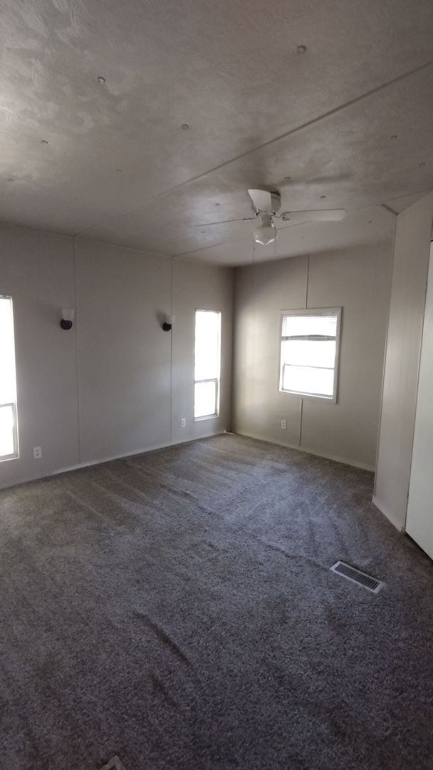 Building Photo - 2 Bedroom 2 Bathroom Home In Granbury