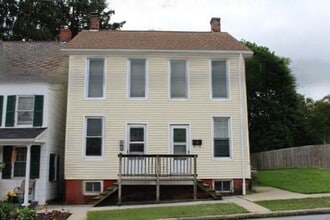 Building Photo - 28 W Forrest Ave