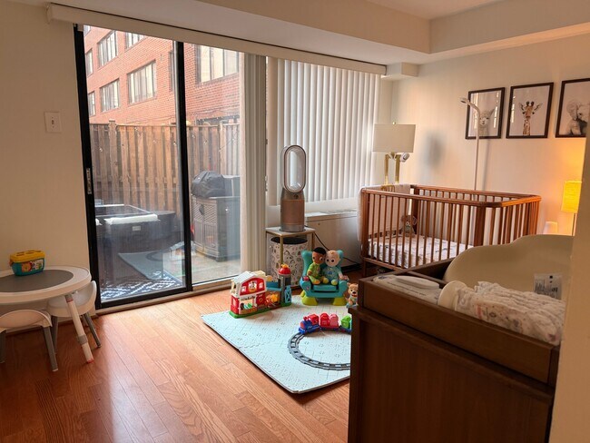 Foto del edificio - 1245 13th St NW