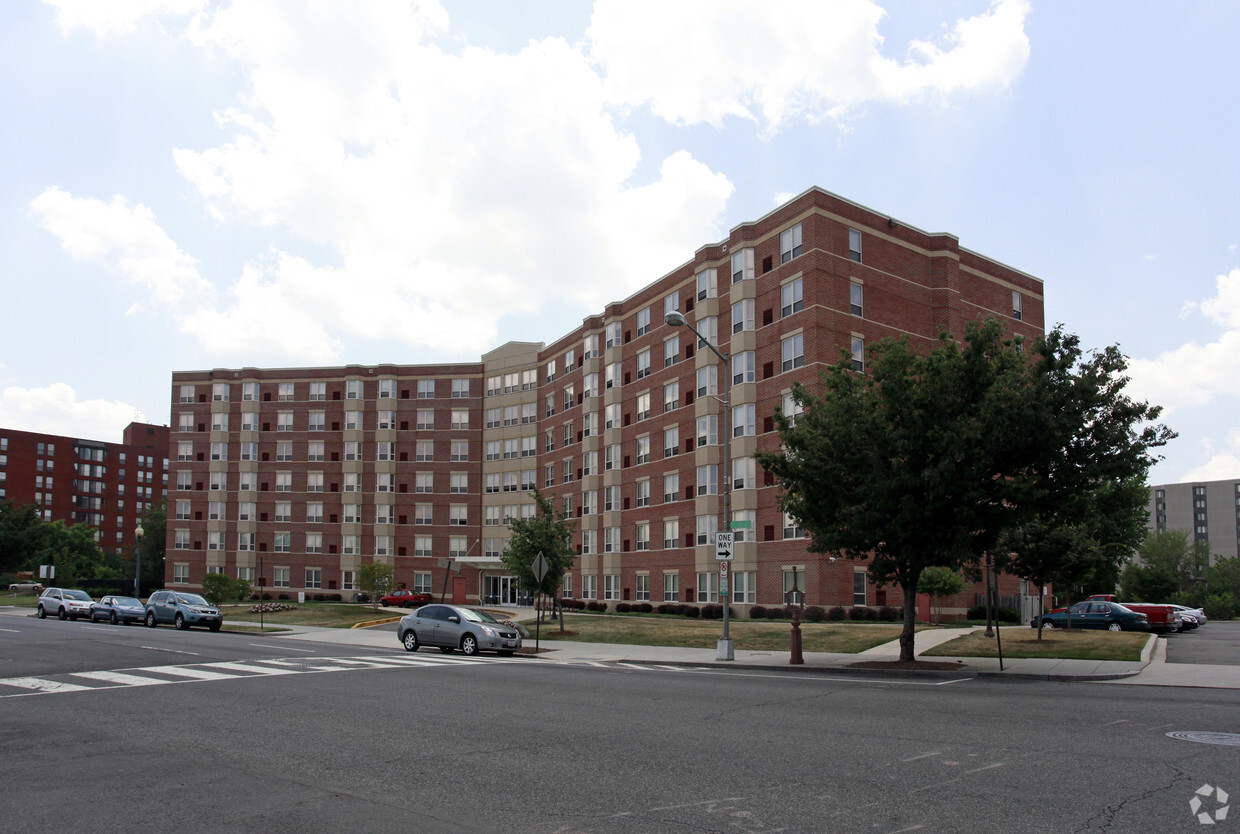 Foto del edificio - The Golden Rule Plaza