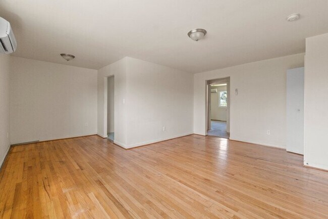 Foto del edificio - 301X Dupont Ave