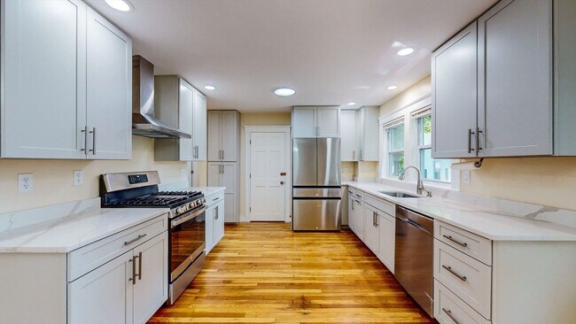 Foto del edificio - 146 Langley Rd