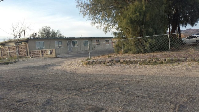 Foto del edificio - 117-121 Crooks Ave